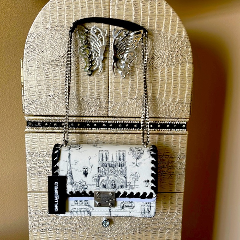 Karl Lagerfeld Paris print handbag ❤️❤️❤️